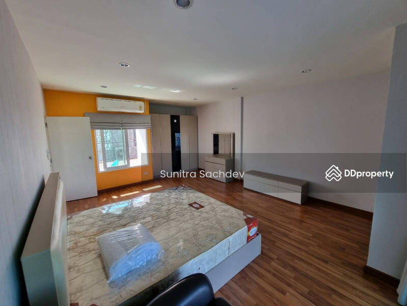 For Rent - The Exclusive Pattanakarn 44, Bangkok