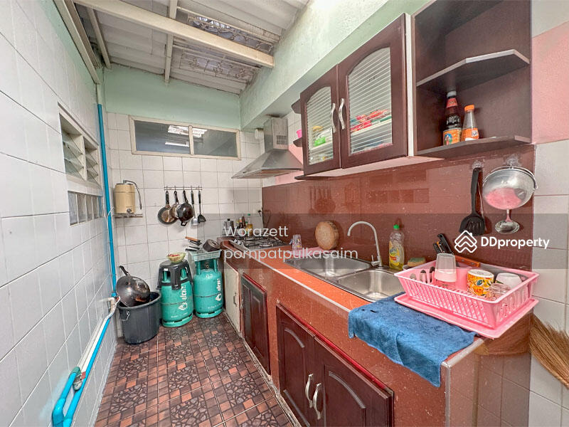 For Sale - Single House at Bang Phlat – Prime Location near Tang Hua Seng & Sanghi Bridge, Only 8.9 MB‼, Bangkok