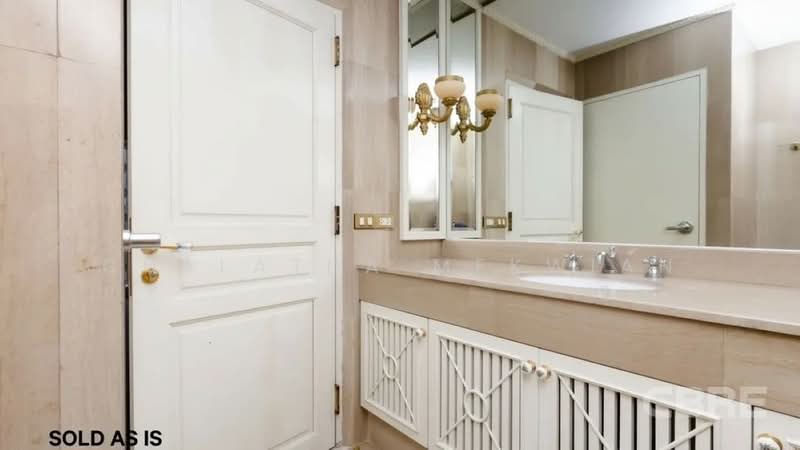 Langsuan Ville, Bangkok, 50 Soi Langsuan, Lumphini, Pathum Wan, Bangkok, 2 Bedrooms, 241 sqm, Condo For Sale, by Chalatda Mekwian, 60192674 - DDproperty.com