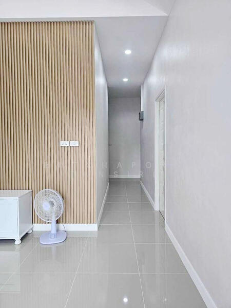 ให้เช่า - บ้านสวยให้เช่าเดือนละ 23,000 บาท ใกล้กาดฝรั่ง No.14H984, เชียงใหม่