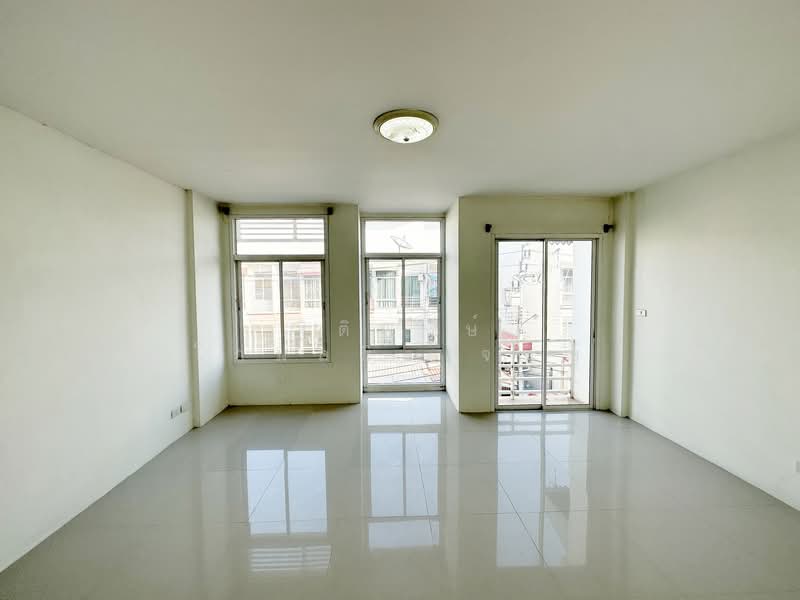 บุษรา, Bangkok, บางบอน 5, Nong Kang Plu, Nong Khaem, Bangkok, 4 Bedrooms, 250 sqm, Townhouse For Rent, by ฐิติพงษ์ โกมลยิ่งเจริญ, 60192884 - DDproperty.com