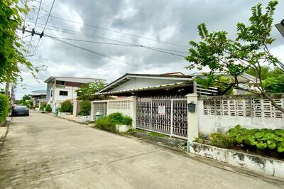 ขาย - ขายบ้านเดี่ยว 49ตร.วา พหลโยธิน 48 บางเขน ใกล้ BTSสายหยุด รีโนเวทใหม่, กรุงเทพ