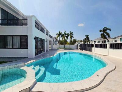 ขาย - ใกล้โรงนานาชาติมูลตรีถักดี - พัทยา ตำบลหนองปรือ อำเภอบางละมุง จังหวัดชลบุรี, ชลบุรี