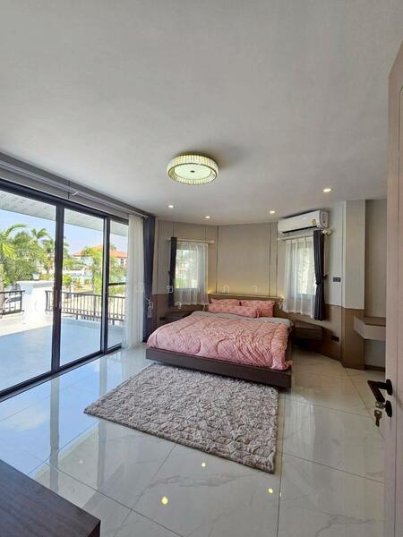 ใกล้โรงนานาชาติมูลตรีถักดี - พัทยา ตำบลหนองปรือ อำเภอบางละมุง จังหวัดชลบุรี, Chon Buri (Pattaya), ถนนซอยชัยพรวิถี - ใกล้มอเตอร์เวย์สาย 7, Nong Pru, Bang Lamung (Pattaya), Chon Buri (Pattaya), 4 Bedrooms, 385 sqm, Villa For Sale, by Nichapa Phiachan, 60193420 - DDproperty.com