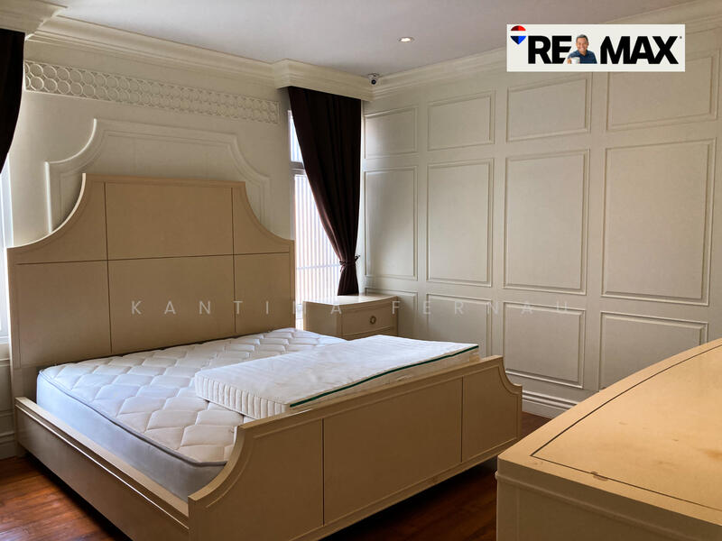 For Rent - house with private swiming pool sukhumvit 69 - 71BTS Phrakanong, Bangkok