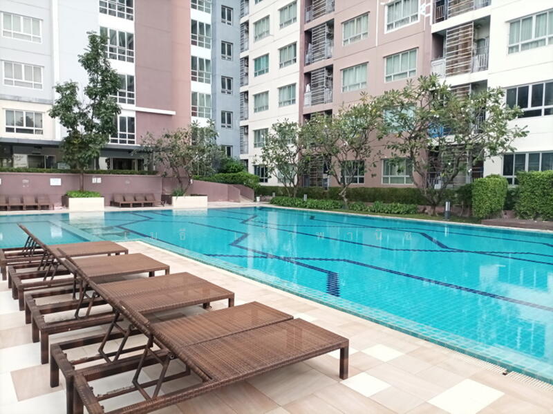 สระว่ายน้ำ - Swimming Pool