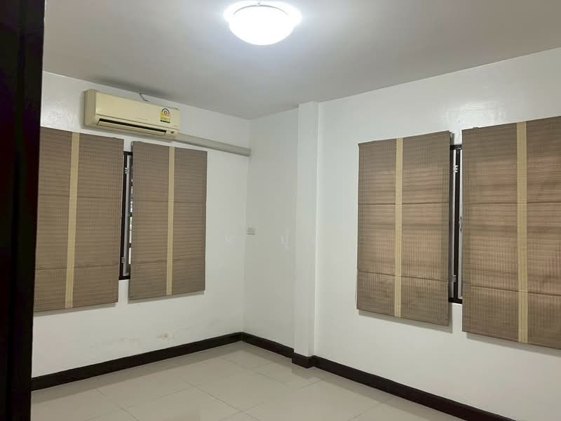 ปล่อยเช่า บ้านเดี่ยว2ชั้นหลังมุม มบ.กฤษดานคร10, นนทบุรี, เสาธงหิน, บางใหญ่, นนทบุรี, 450 ตร.ม., บ้านเดี่ยว ให้เช่า, โดย K.ปุ้ม, 60193792 - DDproperty.com