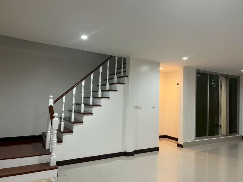 ปล่อยเช่า บ้านเดี่ยว2ชั้นหลังมุม มบ.กฤษดานคร10, Nonthaburi, Sao Thong Hin, Bang Yai, Nonthaburi, 6 Bedrooms, 450 sqm, Single Detached House For Rent, by K.ปุ้ม, 60193792 - DDproperty.com