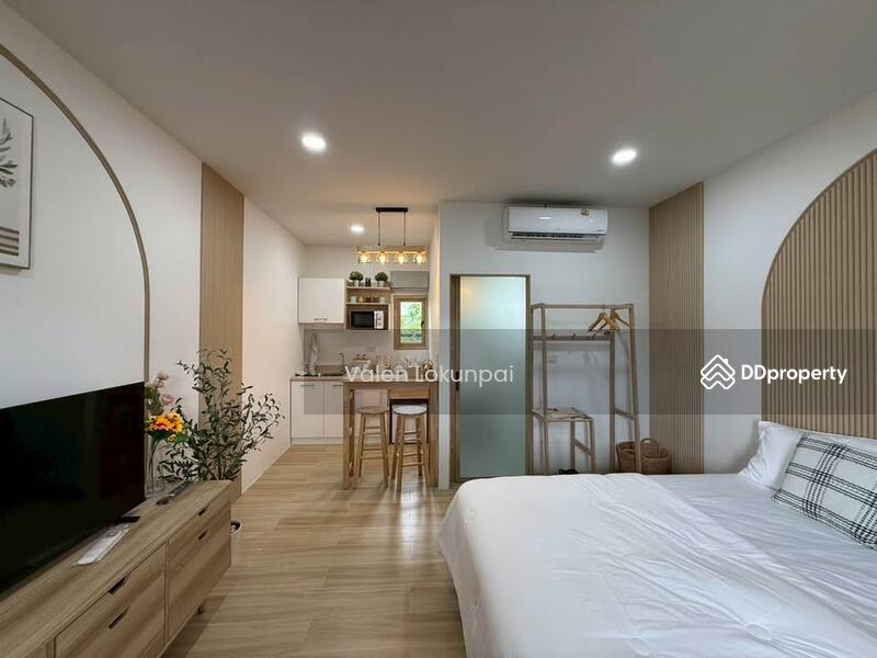 For Sale - 6-Bedroom Townhouse, Phuket