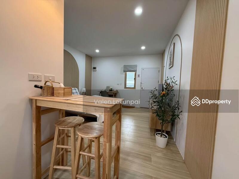 For Sale - 6-Bedroom Townhouse, Phuket