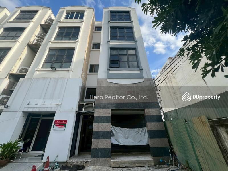 For Rent - For Rent Bangkok Shophouse Sukhumvit BTS Bang Chak BRE23046, Bangkok