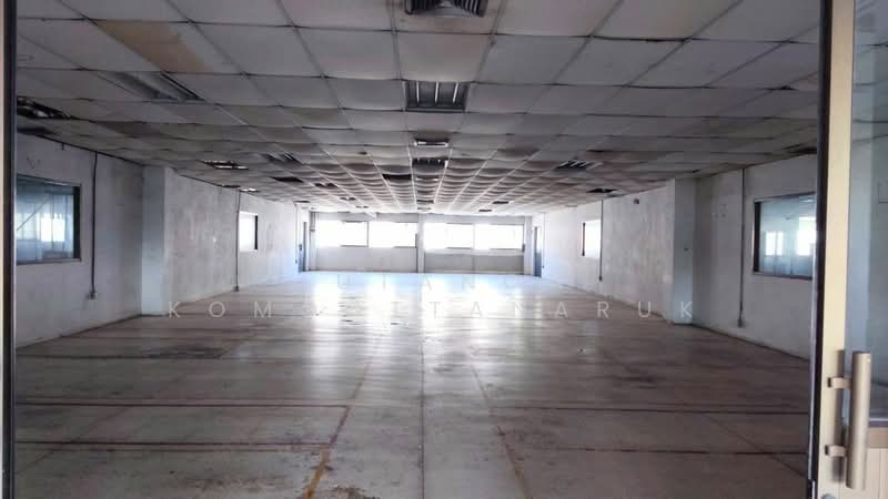 For Sale - ขายโรงงานพร้อมที่ดินขนาด 2 ไร่ 3 งาน 47 ตร.ว. ย่านนิคมอุตสาหกรรมลาดกระบัง ทำเลดี เดินทางสะดวก, Bangkok