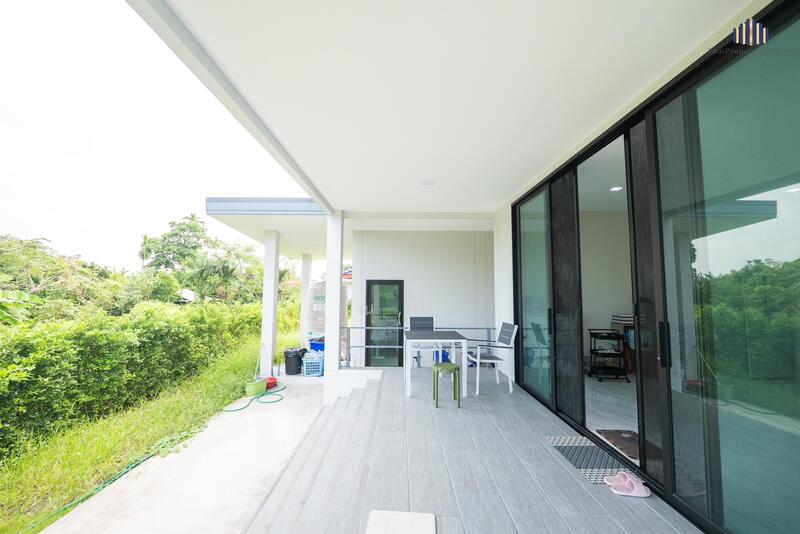 ขาย - ขายบ้านสไตล์โมเดิร์นพร้อมที่ดินถมแล้ว เหมาะพัฒนาเป็น ศูนย์กระจายสินค้า/โกดัง, ชลบุรี