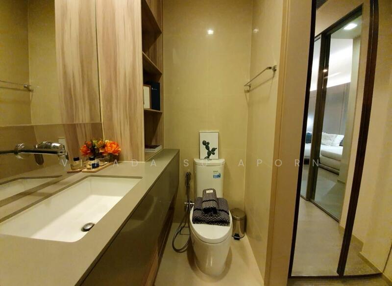 The Esse Asoke, Bangkok, 333 Soi Sukhumvit 21, Sukhumvit Road, Khlongtoei Nua, Watthana, Bangkok, 1 Bedroom, 37 sqm, Condo For Rent, by Vipada Supaporn, 60194676 - DDproperty.com