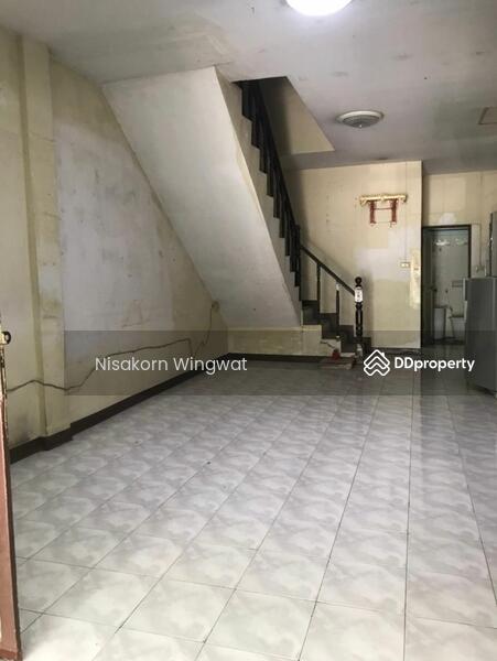 For Sale - 4-Bedroom Townhouse, Bangkok