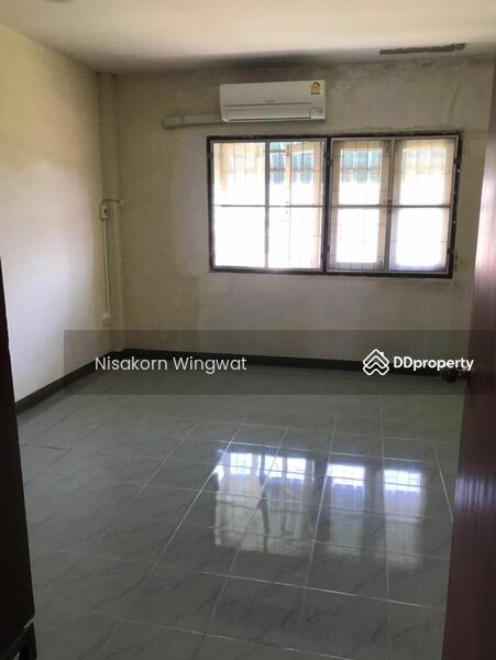 For Sale - 4-Bedroom Townhouse, Bangkok