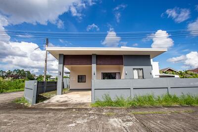 ขาย - ขายบ้าน 3 ห้องนอน ในหมู่บ้านรอยัลวิว หางดง (HD499), เชียงใหม่