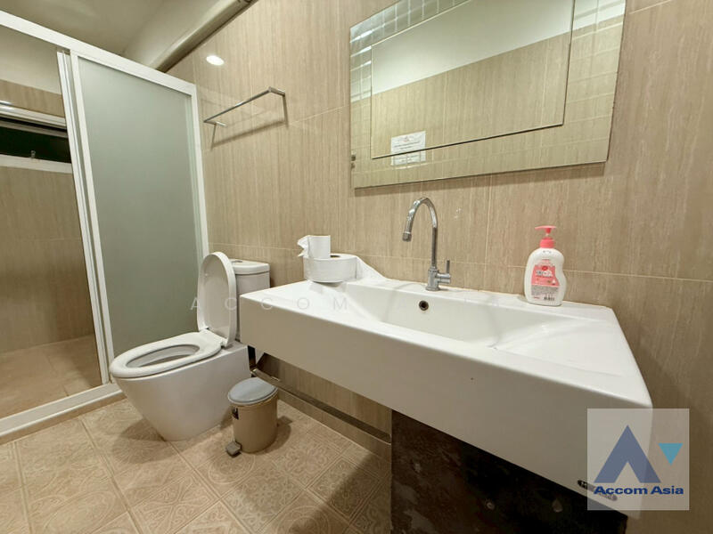 For Sale - Home Office Newly renovated Homeoffice 3.5 story - Next to Sirinrat & Monarom Building UNIT DETAIL, Bangkok