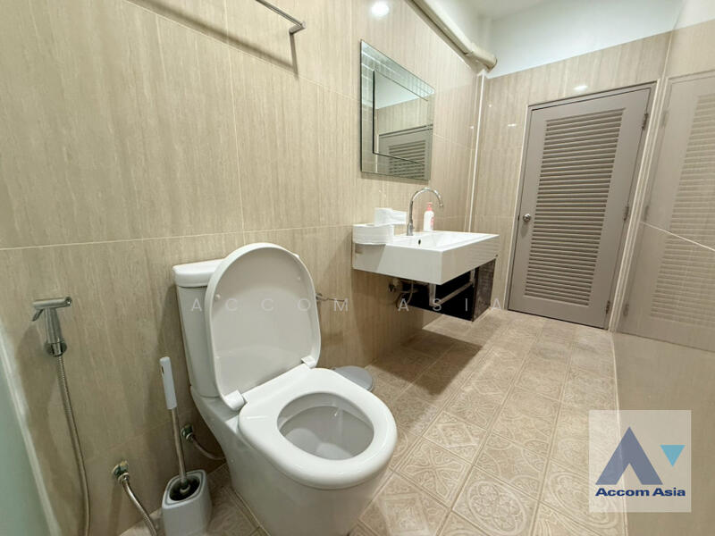 For Sale - Home Office Newly renovated Homeoffice 3.5 story - Next to Sirinrat & Monarom Building UNIT DETAIL, Bangkok