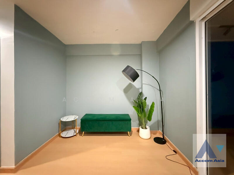 For Sale - Home Office Newly renovated Homeoffice 3.5 story - Next to Sirinrat & Monarom Building UNIT DETAIL, Bangkok