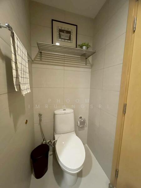 Siri At Sukhumvit, Bangkok, 902 Sukhumvit Road, Phra Kanong, Khlong Toei, Bangkok, 2 Bedrooms, 70 sqm, Condo For Rent, by Phoom Imruangsri, 60195921 - DDproperty.com