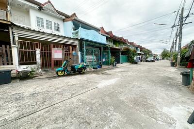 ขาย - ขายทาวน์เฮ้าส์ 2ชั้น 19ตร.วา เจริญชัย 4 รามคำแหง 174 มีนบุรี, กรุงเทพ