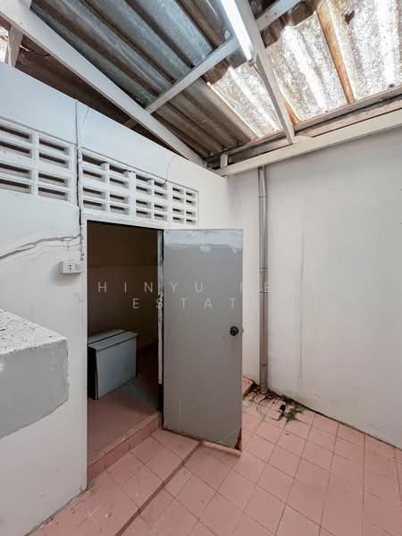 S.P. Mansion Thonglor, Bangkok, 12/11 ทองหล่อ, Khlong Tan Nua, Watthana, Bangkok, 3 Bedrooms, 144 sqm, Townhouse For Sale, by Shinyu Real Estate, 60196641 - DDproperty.com