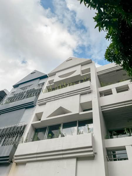 S.P. Mansion Thonglor, Bangkok, 12/11 ทองหล่อ, Khlong Tan Nua, Watthana, Bangkok, 3 Bedrooms, 144 sqm, Townhouse For Sale, by Shinyu Real Estate, 60196641 - DDproperty.com