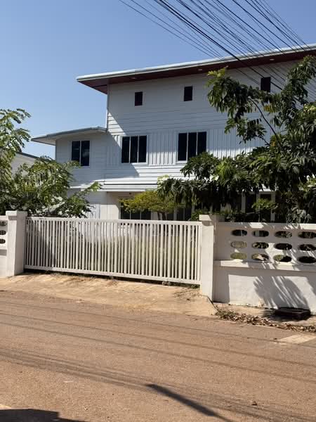 ขาย - ขายบ้านเดี่ยว 2 ชั้น 100 ตร.ว. ติดถนนริมโขงเวียงคุก เมืองหนองคาย, หนองคาย