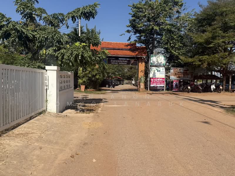 ขายบ้านเดี่ยว 2 ชั้น 100 ตร.ว. ติดถนนริมโขงเวียงคุก เมืองหนองคาย, Nong Khai, Wiang Khuk, Muang Nong Khai, Nong Khai, 4 Bedrooms, 400 sqm, Single Detached House For Sale, by Jutanon Komoottanaruk, 60196844 - DDproperty.com