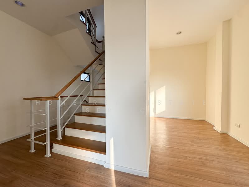 Baan Klang Muang The Edition Rama 9-Pattanakarn, Bangkok, Motorway Road, Prawet, Prawet, Bangkok, 4 Bedrooms, 222 sqm, Semi-Detached House (Twin House) For Sale, by HOME Real Estate Service, 60197532 - DDproperty.com