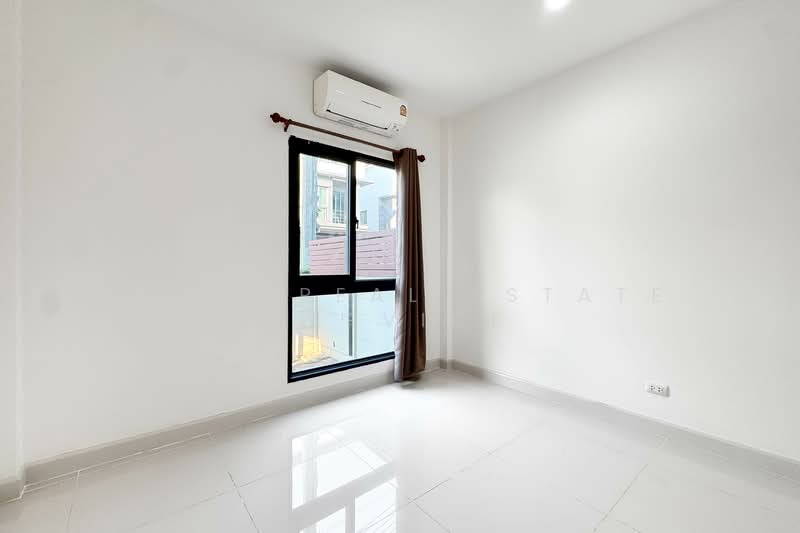 For Sale - Baan Klang Muang The Edition Rama 9-Pattanakarn, Bangkok