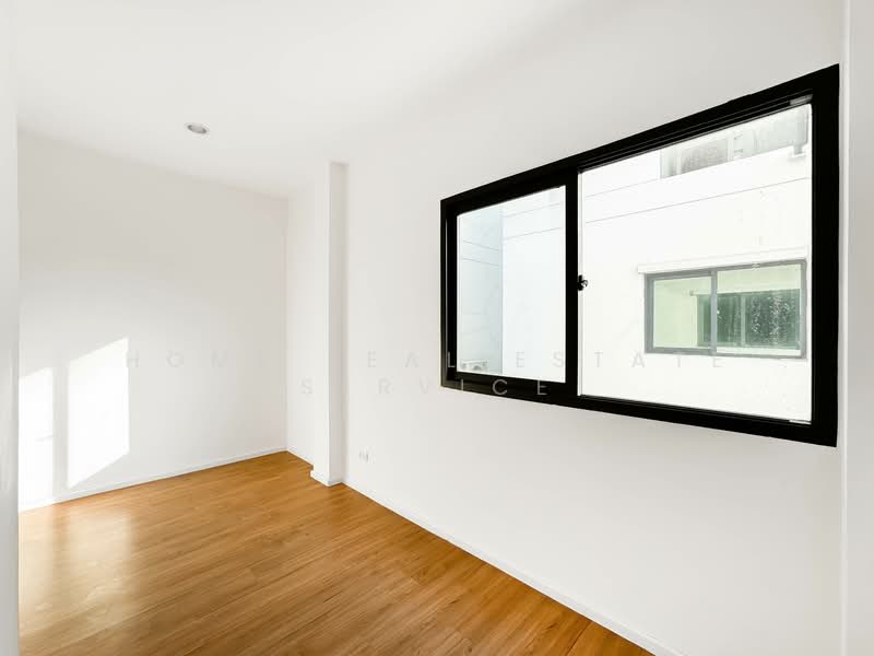 For Sale - Baan Klang Muang The Edition Rama 9-Pattanakarn, Bangkok