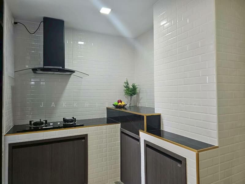 Areeya Daily Kaset-Nawamintr, Bangkok, Ladplakhao Road, Chorake Bua, Lat Phrao, Bangkok, 3 Bedrooms, 160 sqm, Townhouse For Sale, by Jakkrit Nilchoo, 60197968 - DDproperty.com