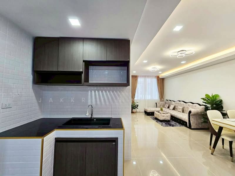 Areeya Daily Kaset-Nawamintr, Bangkok, Ladplakhao Road, Chorake Bua, Lat Phrao, Bangkok, 3 Bedrooms, 160 sqm, Townhouse For Sale, by Jakkrit Nilchoo, 60197968 - DDproperty.com