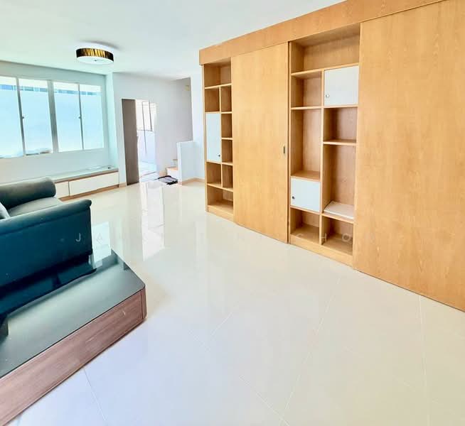 Areeya Daily Kaset-Nawamintr, Bangkok, Ladplakhao Road, Chorake Bua, Lat Phrao, Bangkok, 3 Bedrooms, 160 sqm, Townhouse For Sale, by Jakkrit Nilchoo, 60197968 - DDproperty.com