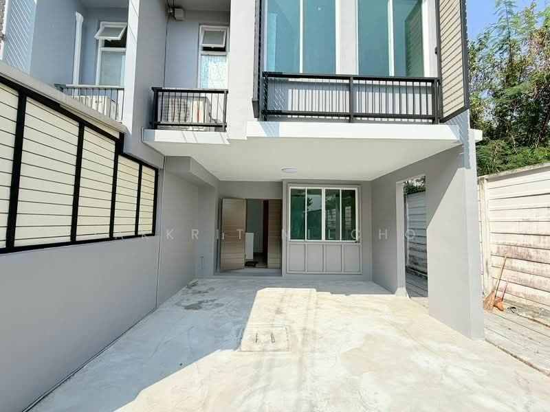 Areeya Daily Kaset-Nawamintr, Bangkok, Ladplakhao Road, Chorake Bua, Lat Phrao, Bangkok, 3 Bedrooms, 160 sqm, Townhouse For Sale, by Jakkrit Nilchoo, 60197968 - DDproperty.com
