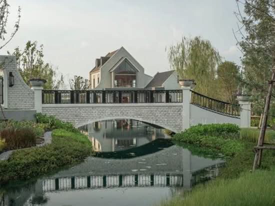 Saransiri Tientalay 30 : สราญสิริ เทียนทะเล 30, กรุงเทพ