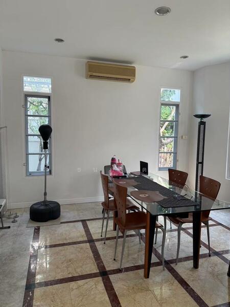 ขาย - Nantawan Ramintra-Watcharaphon : นันทวัน รามอินทรา-วัชรพล, กรุงเทพ