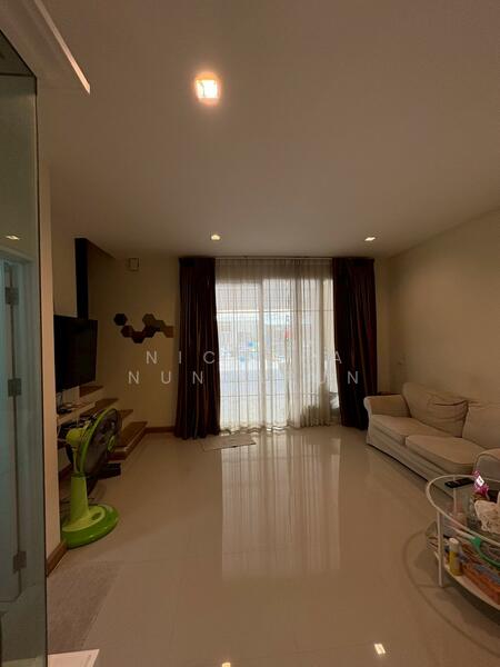 ขาย - Golden Town 2 Onnut-Pattanakarn : โกลเด้น ทาวน์ 2 อ่อนนุช-พัฒนาการ, กรุงเทพ