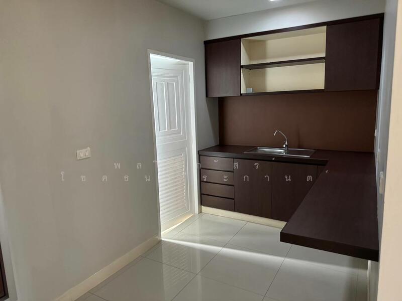 For Rent - ทาวน์โฮมให้เช่า ทำเลดี ใกล้ห้าง ✨ ใครกำลังมองหาบ้านเช่าในเมือง ที่ทั้งสะดวกและน่าอยู่ ห้ามพลาด!, Nakhon Ratchasima