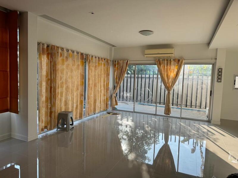 For Rent - ทาวน์โฮมให้เช่า ทำเลดี ใกล้ห้าง ✨ ใครกำลังมองหาบ้านเช่าในเมือง ที่ทั้งสะดวกและน่าอยู่ ห้ามพลาด!, Nakhon Ratchasima