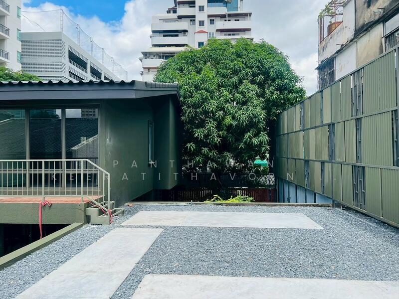 ให้เช่า - บ้านเดี่ยว 2 ชั้น ติดถนนประติพัทธ์, กรุงเทพ