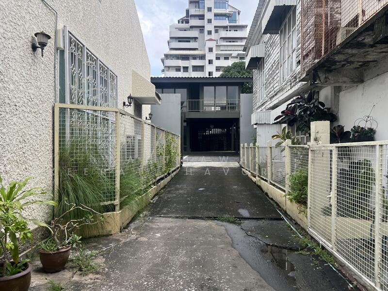 For Sale - ขายบ้านเดี่ยว 2 ชั้น ติดถนนประติพัทธ์, Bangkok