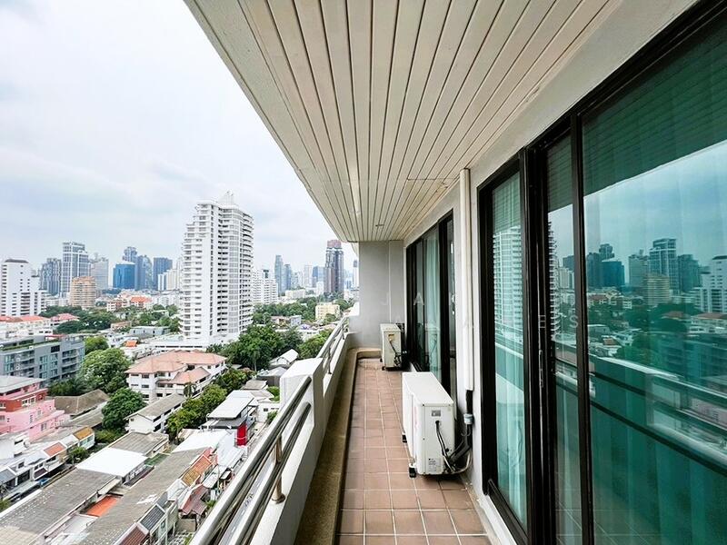 For Rent - Charoenjai Place, Bangkok