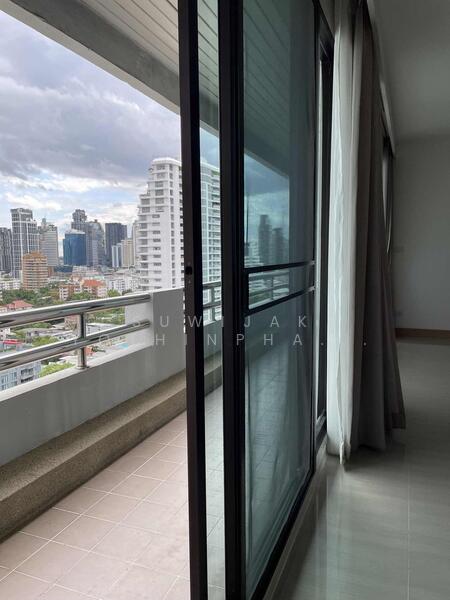 For Rent - Charoenjai Place, Bangkok