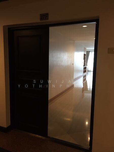 For Rent - Charoenjai Place, Bangkok