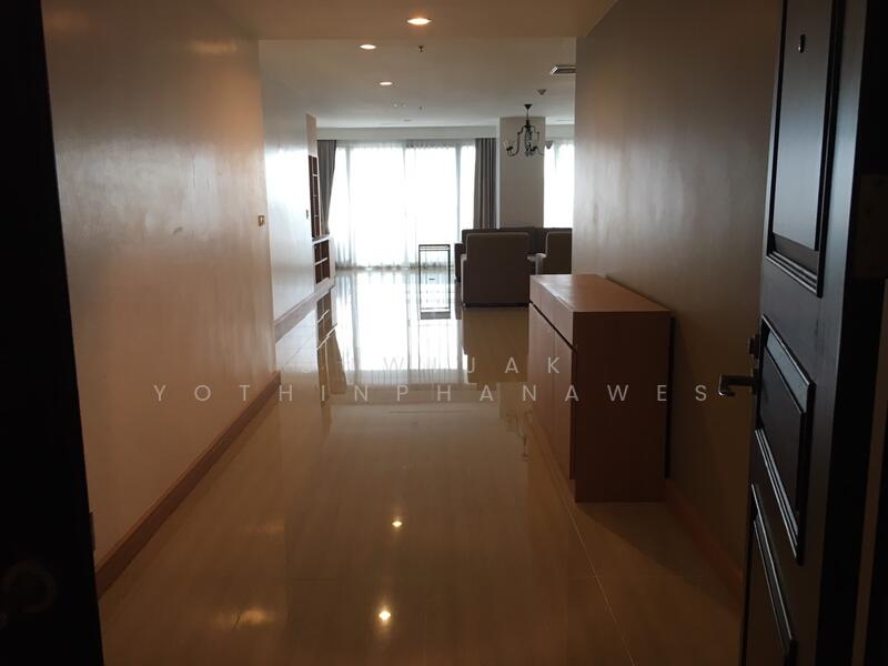 For Rent - Charoenjai Place, Bangkok