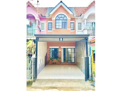 ขาย - Baan Rinticha RomKlao : บ้านรินทิชา ร่มเกล้า, กรุงเทพ