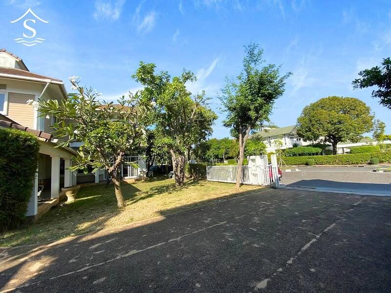 For Sale - หมู่บ้านบางแสนมหานคร, Chon Buri